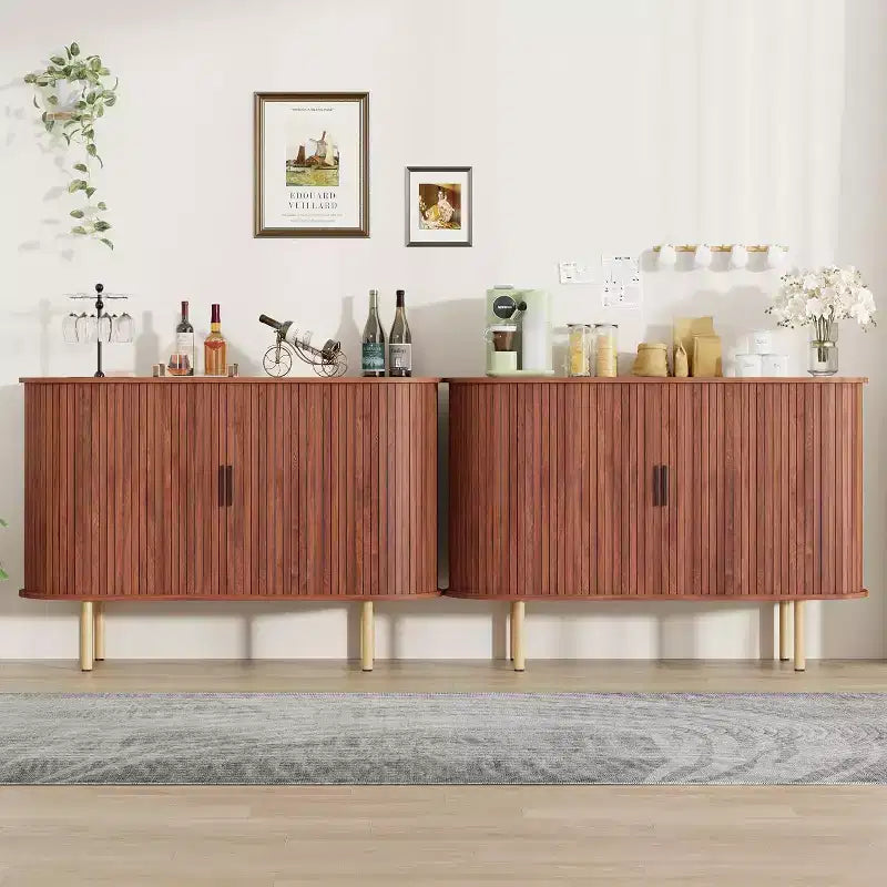 Buffet cannelé avec portes coulissantes, Meuble de rangement moderne en bois