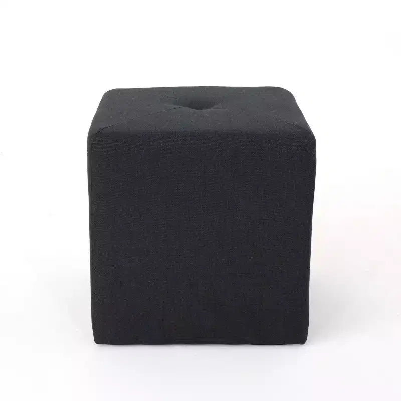 Pouf carré capitonné en tissu contemporain