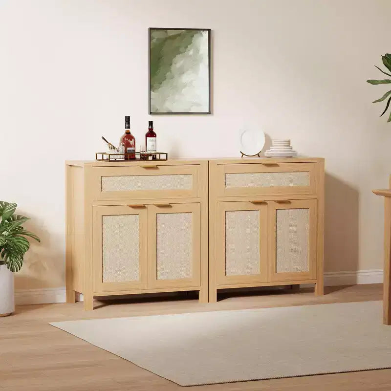 Buffet bahut moderne en rotin avec portes